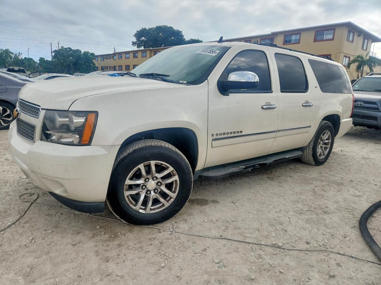 CHEVROLET SUBURBAN K 2009