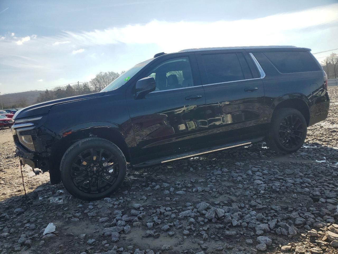 CHEVROLET SUBURBAN 2026