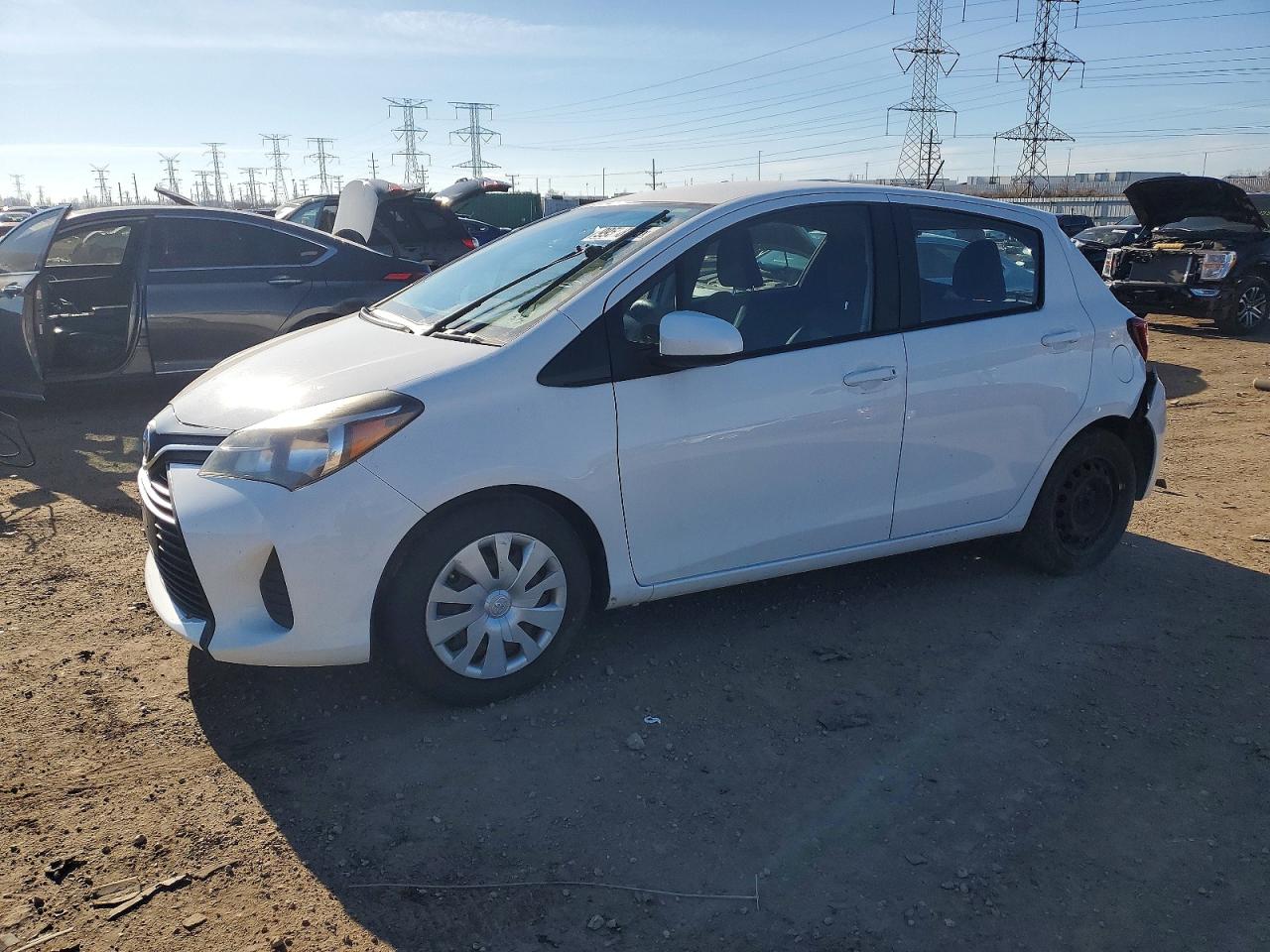 TOYOTA YARIS 2015