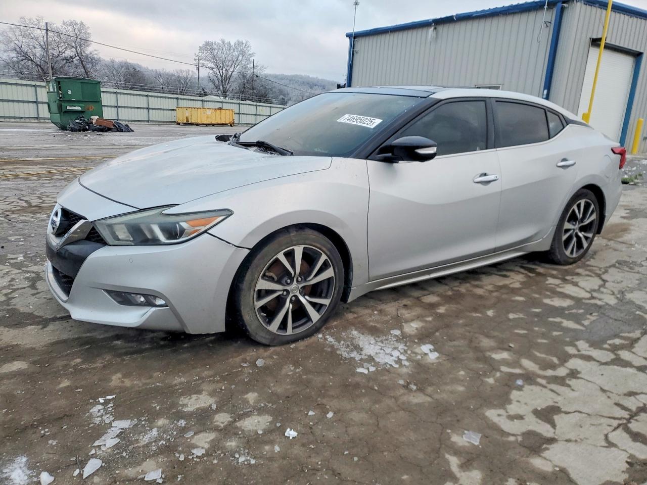 NISSAN MAXIMA 2016