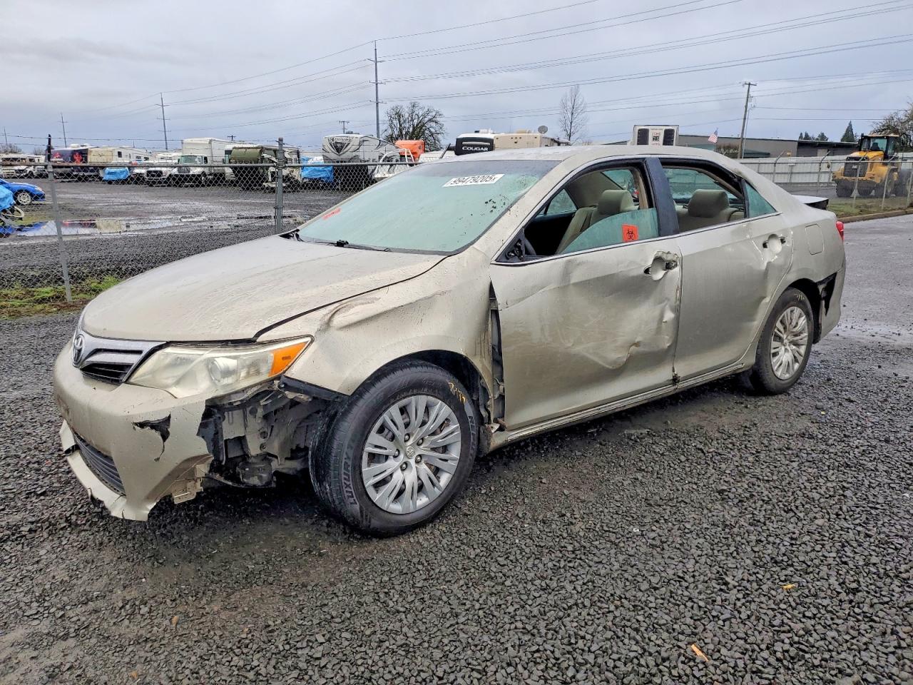 TOYOTA CAMRY 2014