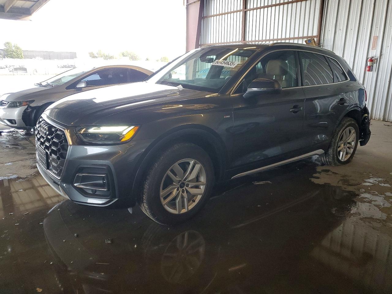 AUDI Q5 2024