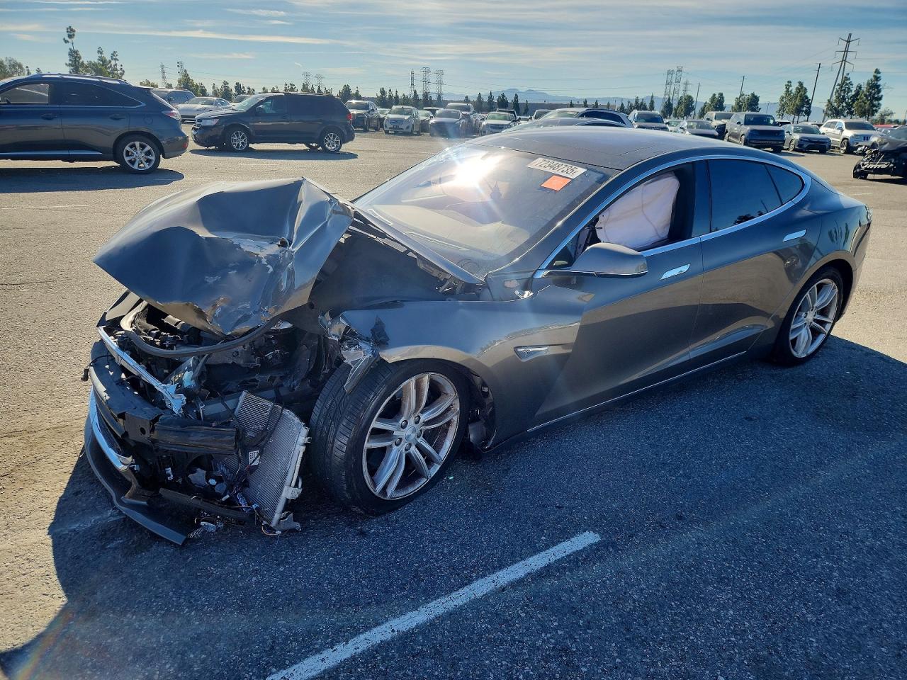 TESLA MODEL S 2015