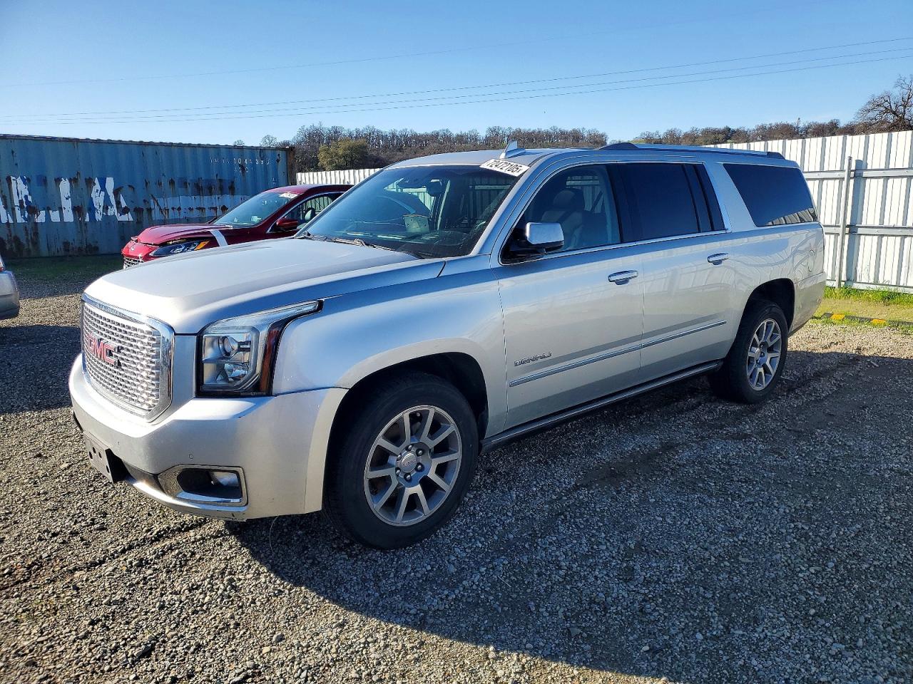 GMC YUKON XL D 2017