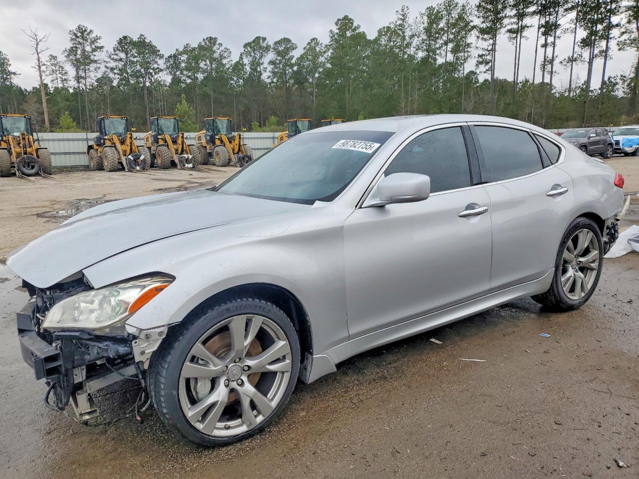 INFINITI M37 2011