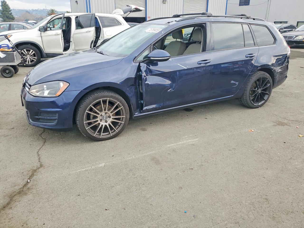 VOLKSWAGEN GOLF SPORTWAGEN 2015