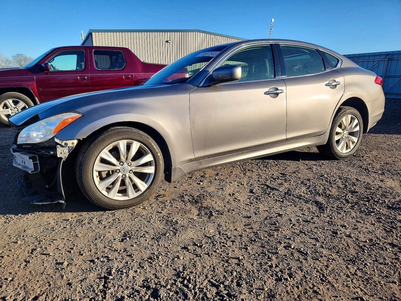 INFINITI M37 X 2011