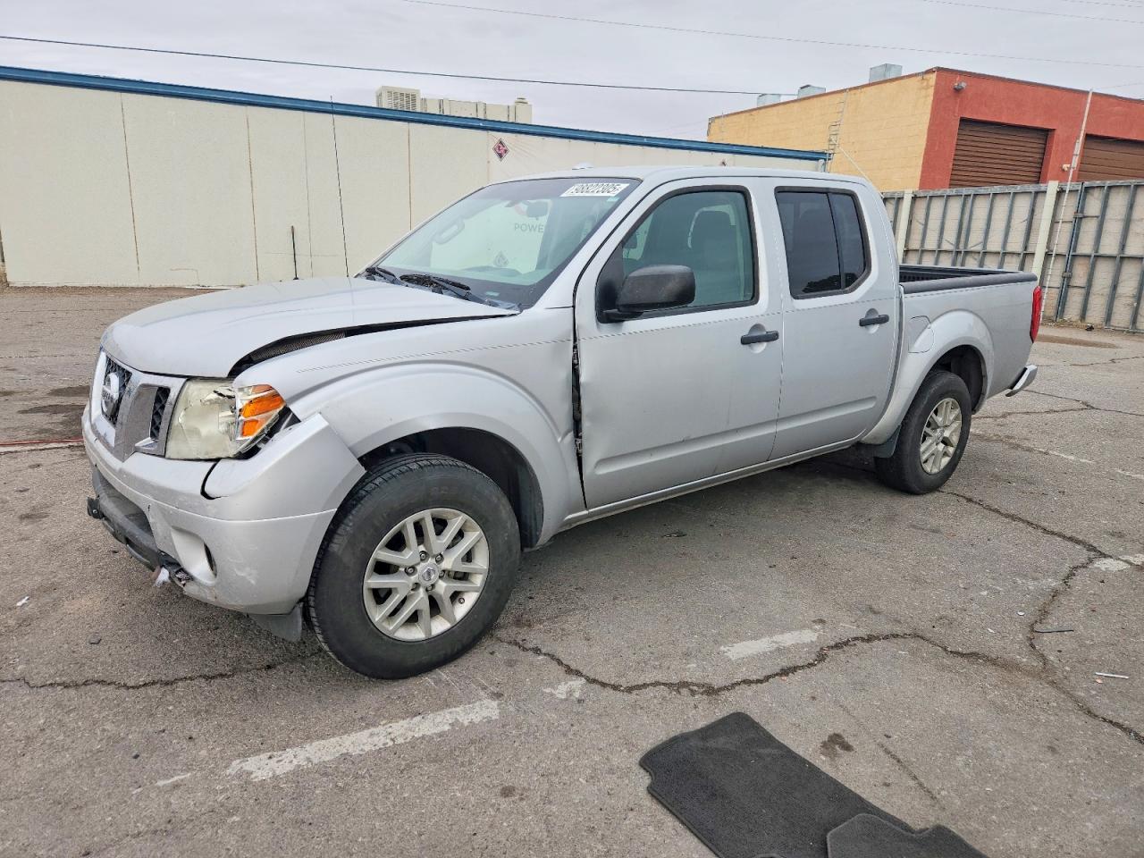 NISSAN FRONTIER 2015