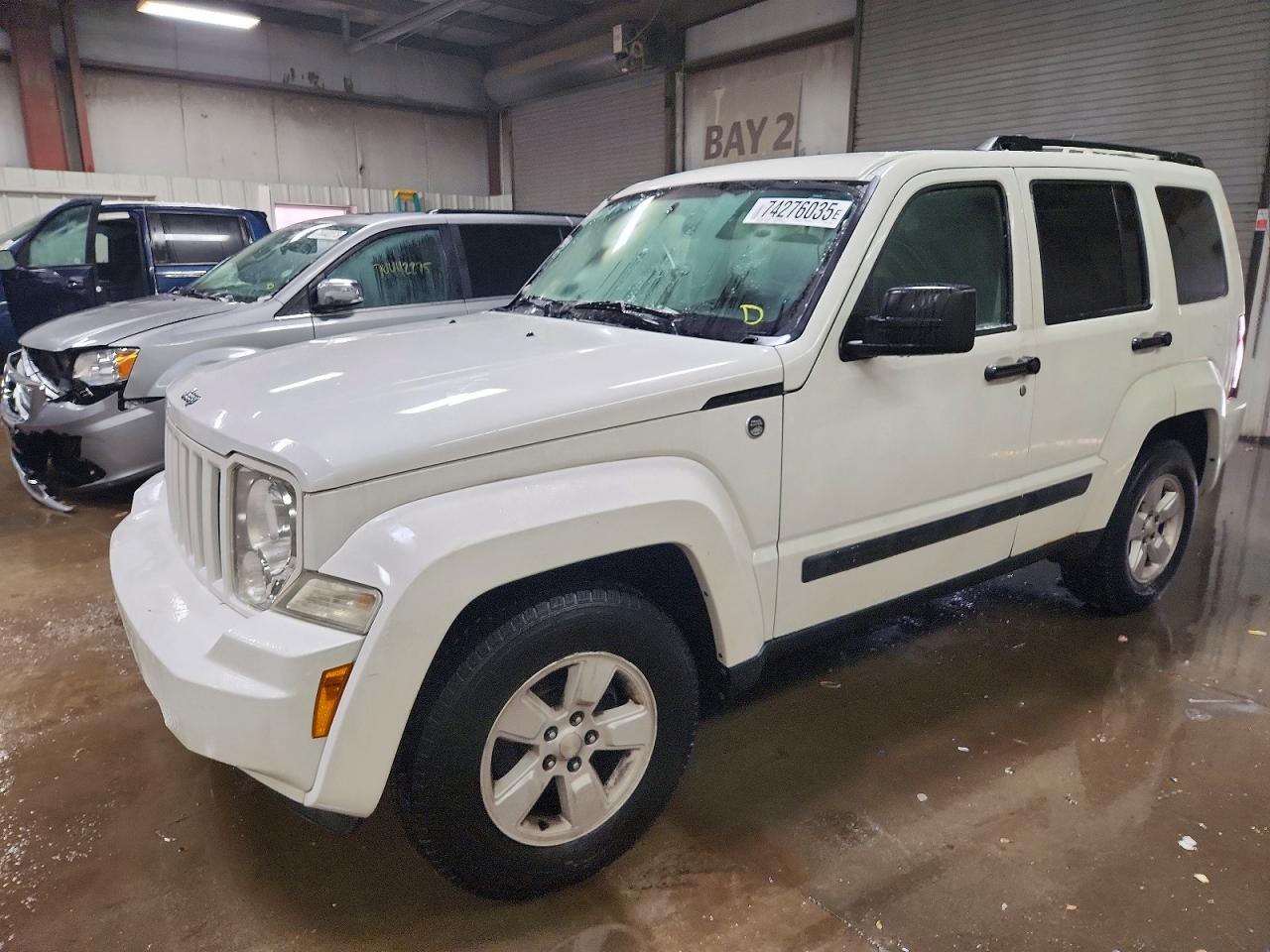 JEEP LIBERTY 2010