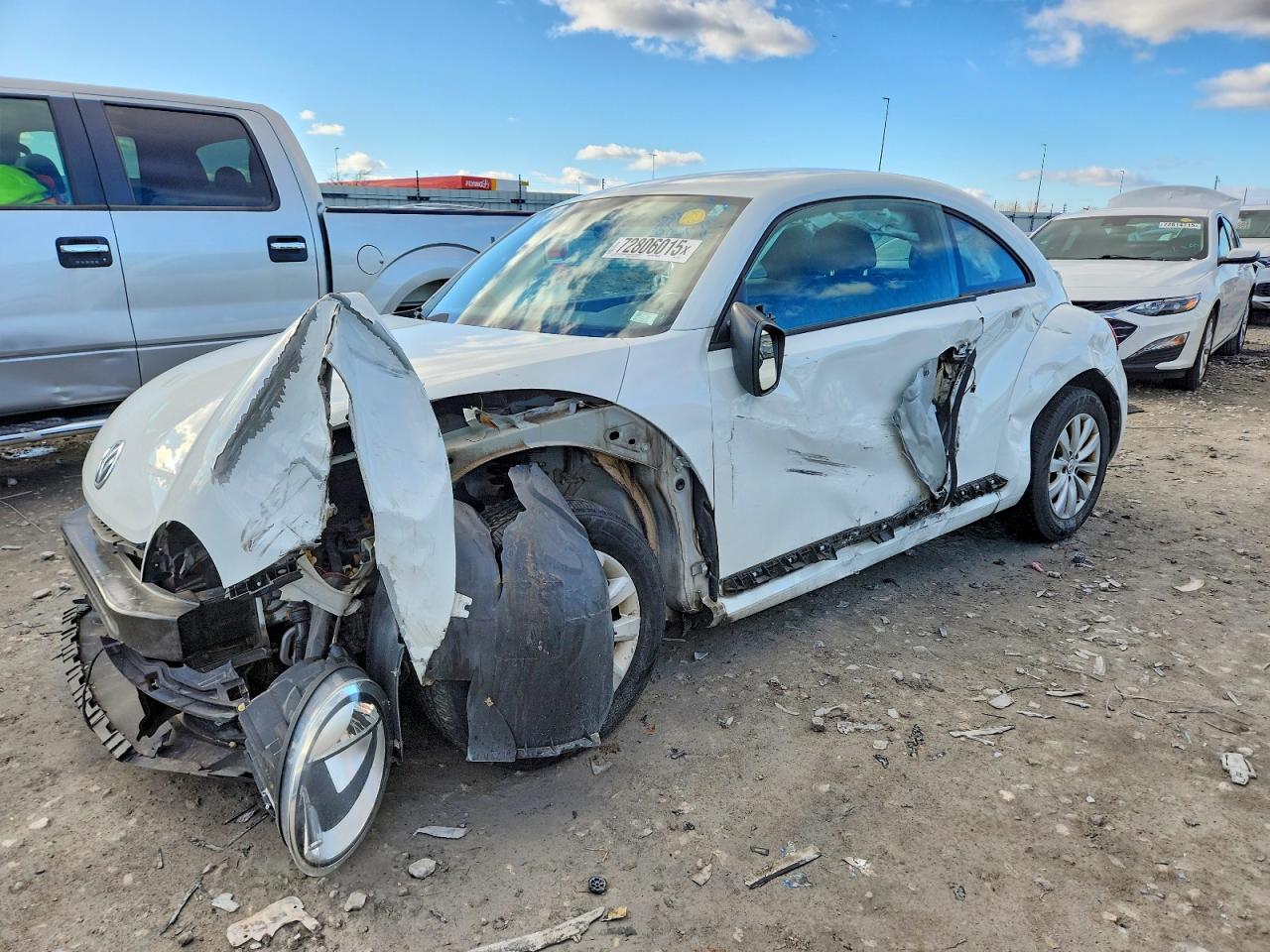 VOLKSWAGEN BEETLE 2018
