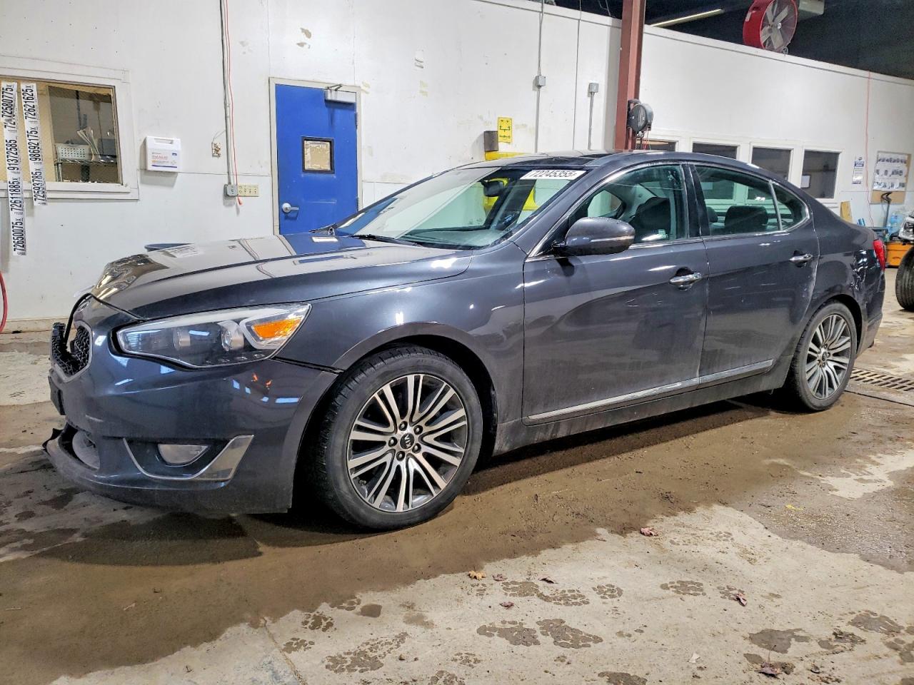KIA CADENZA LU 2016