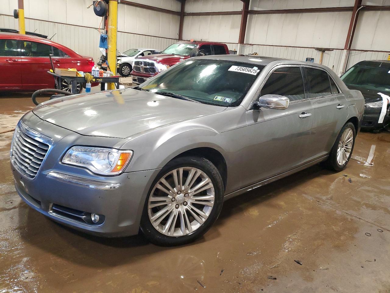 CHRYSLER 300 LIMITE 2011