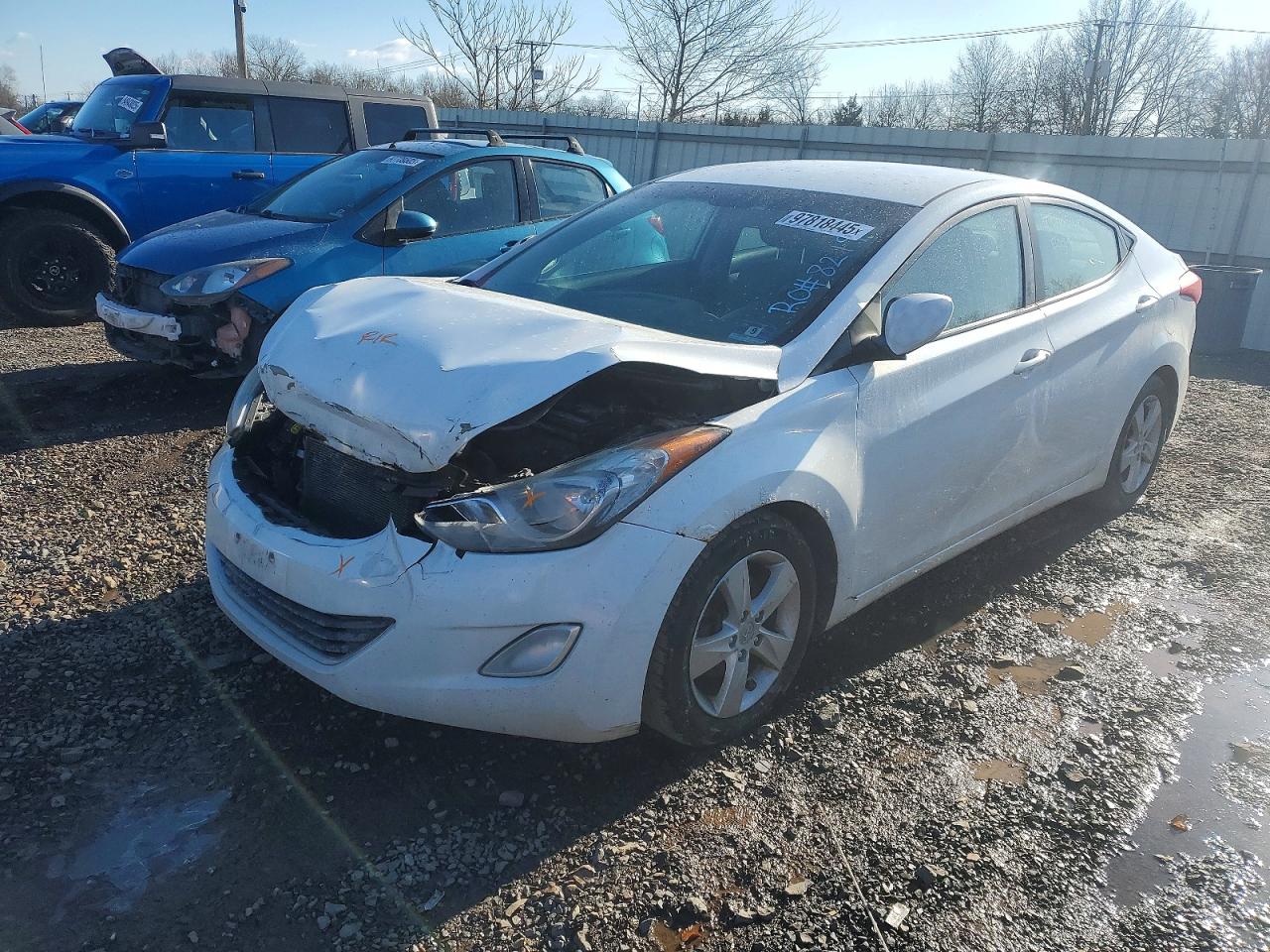 HYUNDAI ELANTRA 2013
