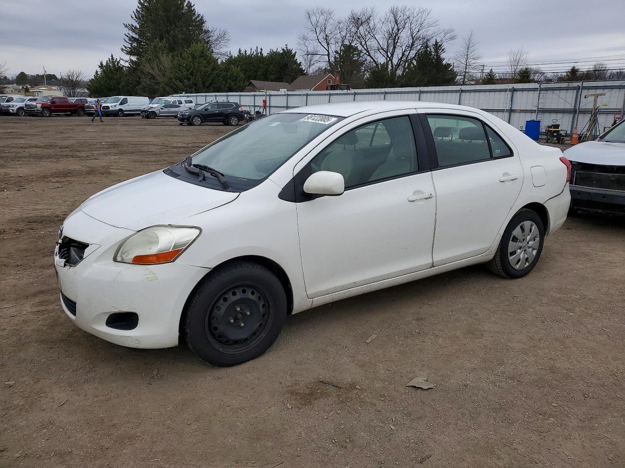 TOYOTA YARIS 2010