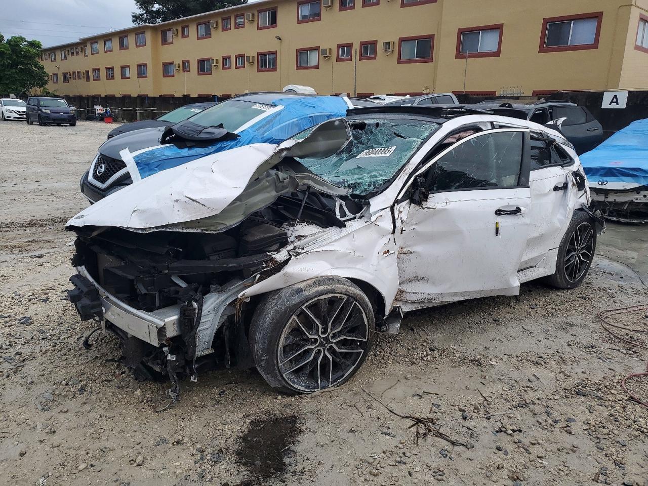 KIA K5 GT 2024