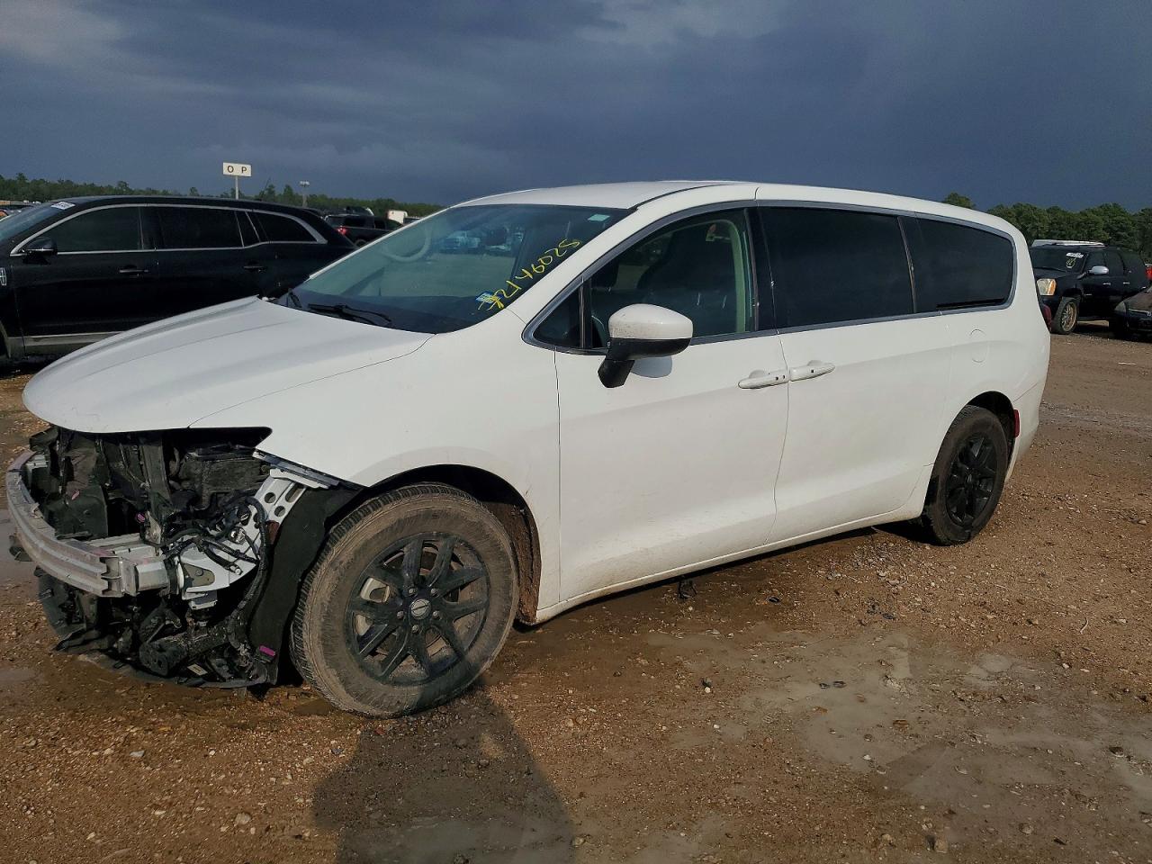 CHRYSLER VOYAGER 2022