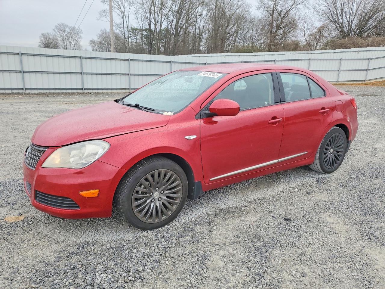 SUZUKI KIZASHI SE 2012