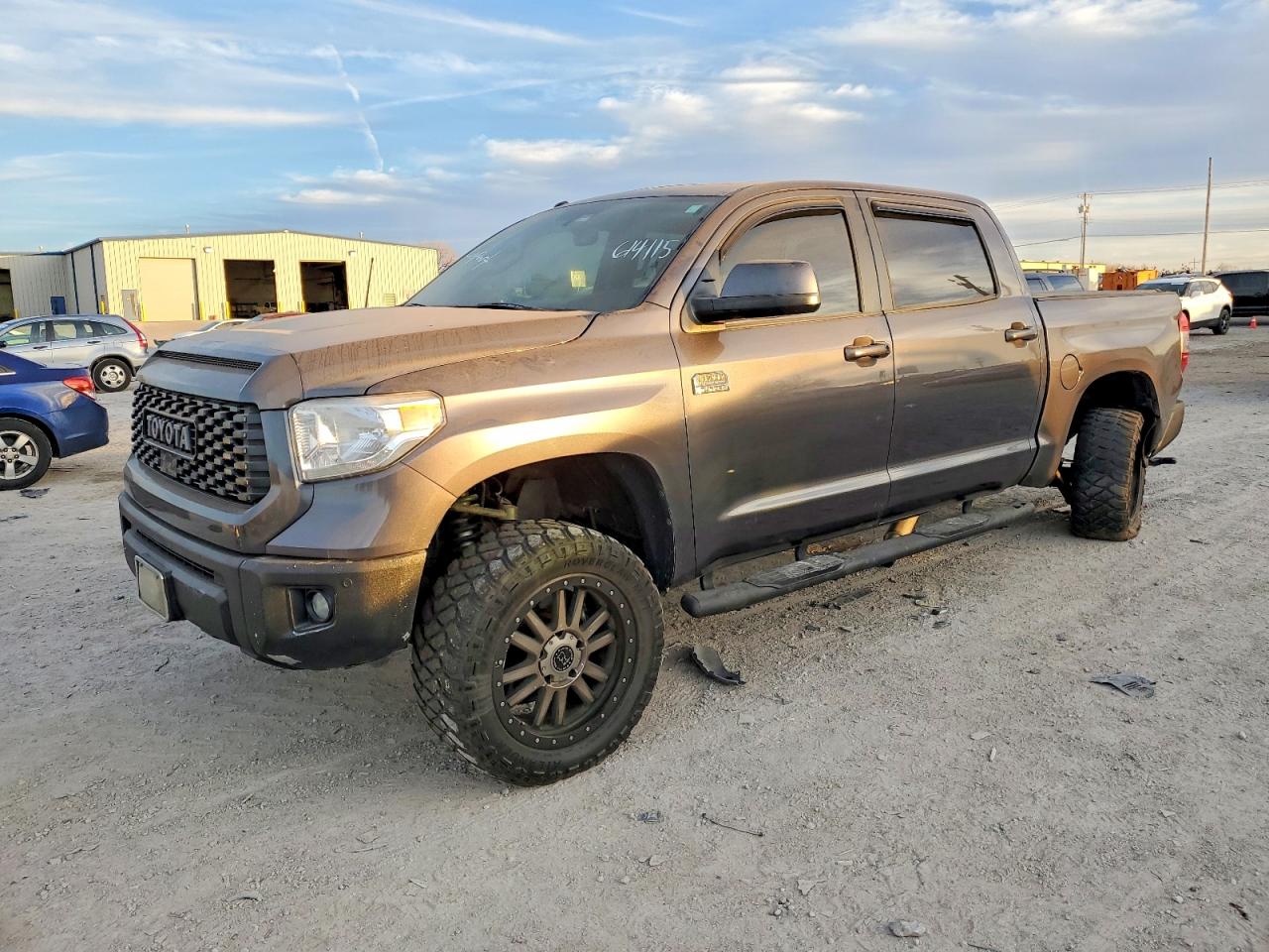 TOYOTA TUNDRA CRE 2017