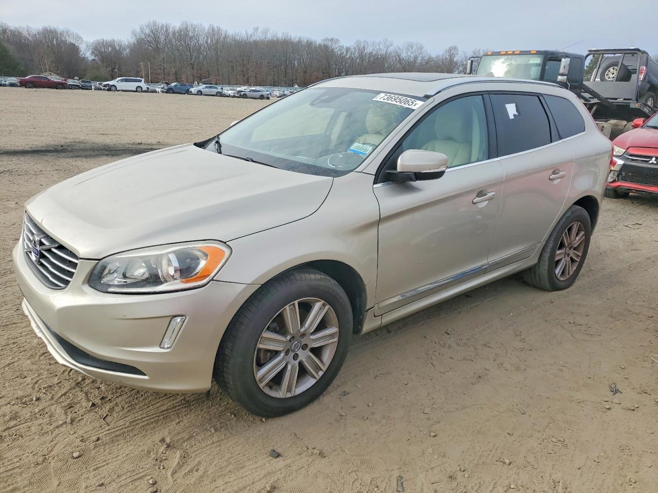 VOLVO XC60 2017