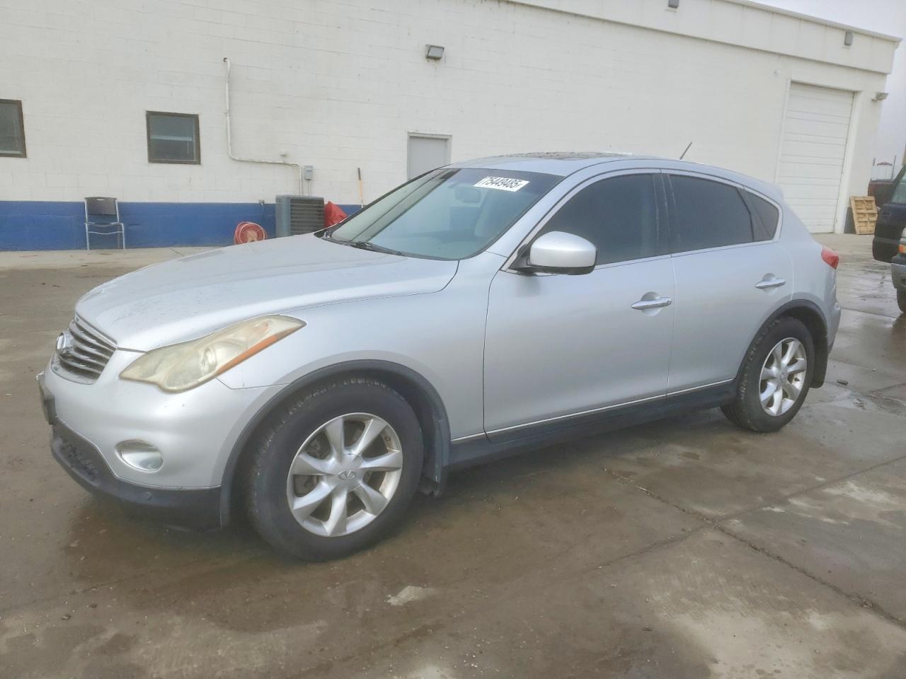 INFINITI EX35 2010