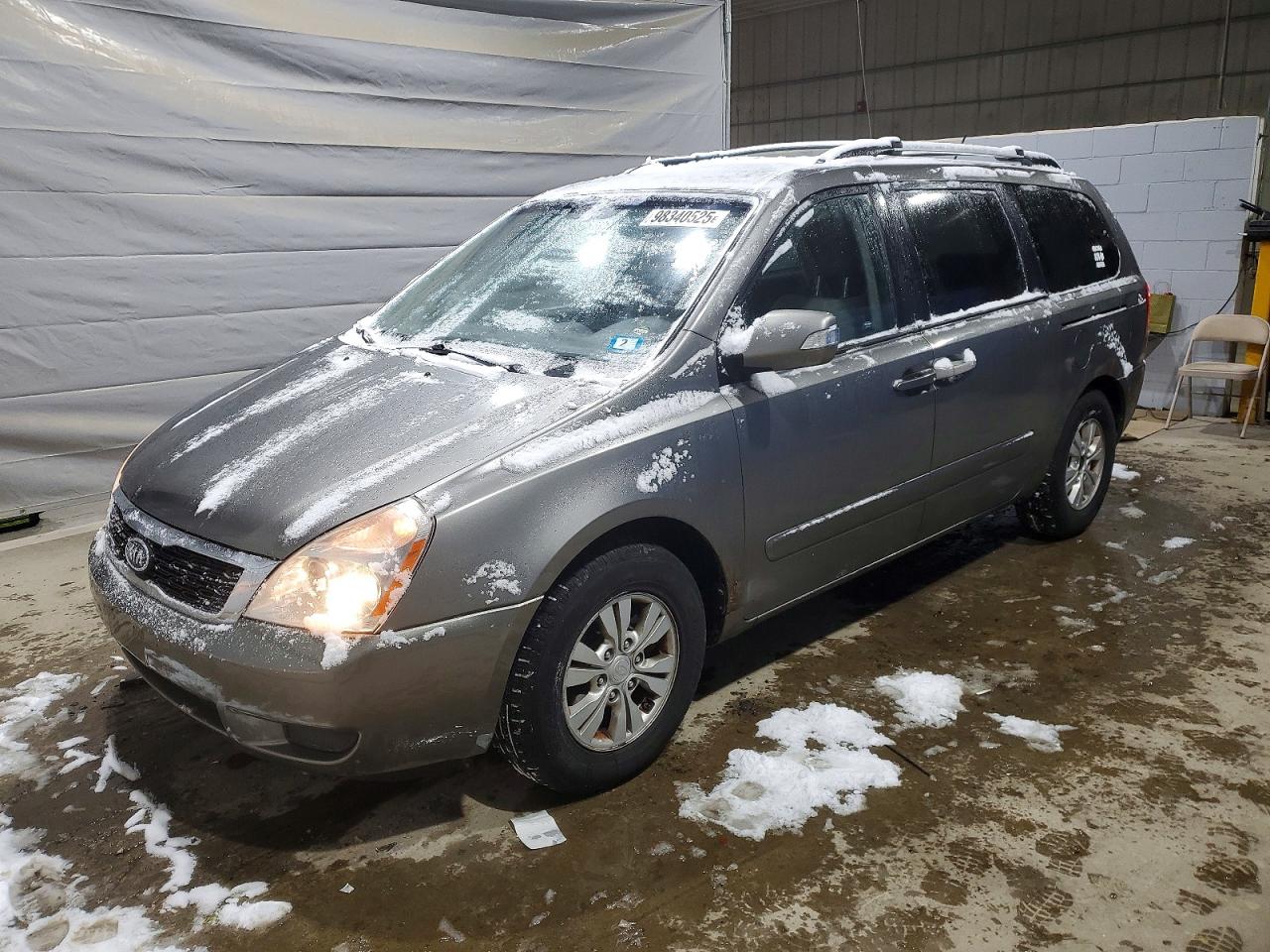 KIA SEDONA 2012
