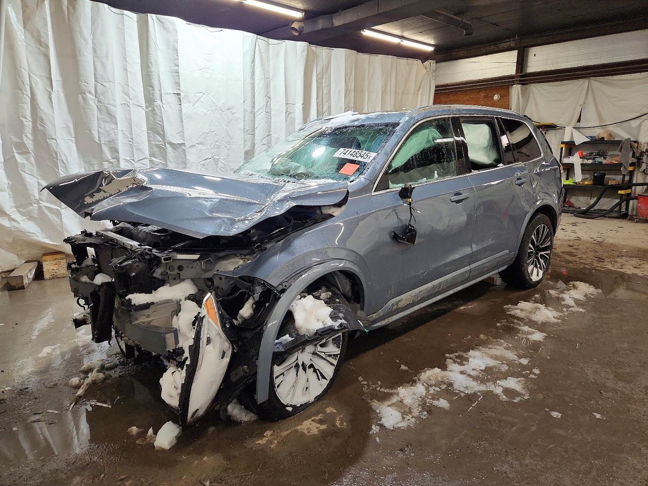 VOLVO XC90 2022