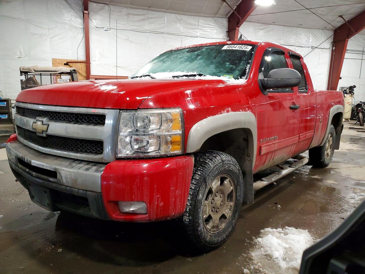 CHEVROLET SILVERADO 2011