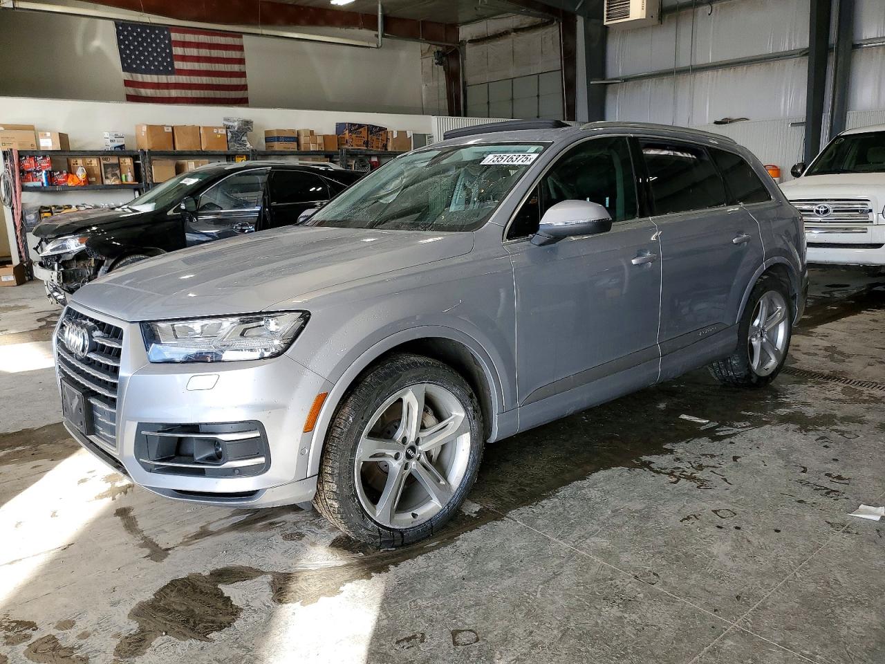 AUDI Q7 2019