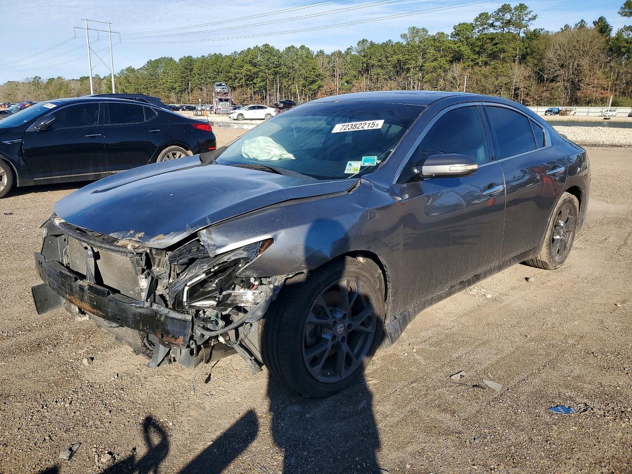 NISSAN MAXIMA 2014