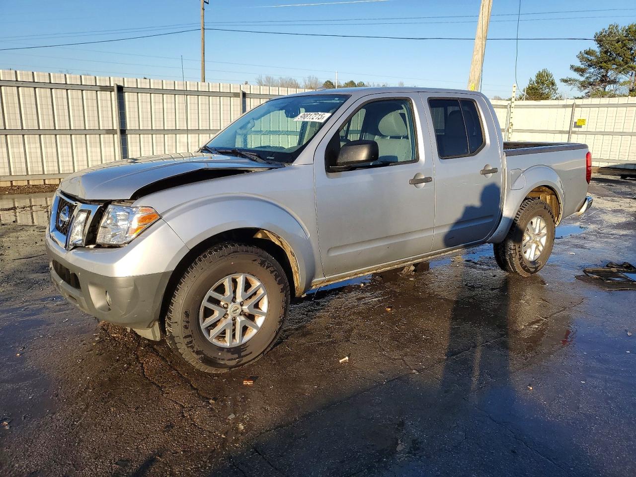 NISSAN FRONTIER 2015