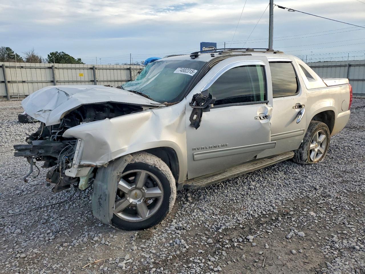 CHEVROLET AVALANCHE 2011