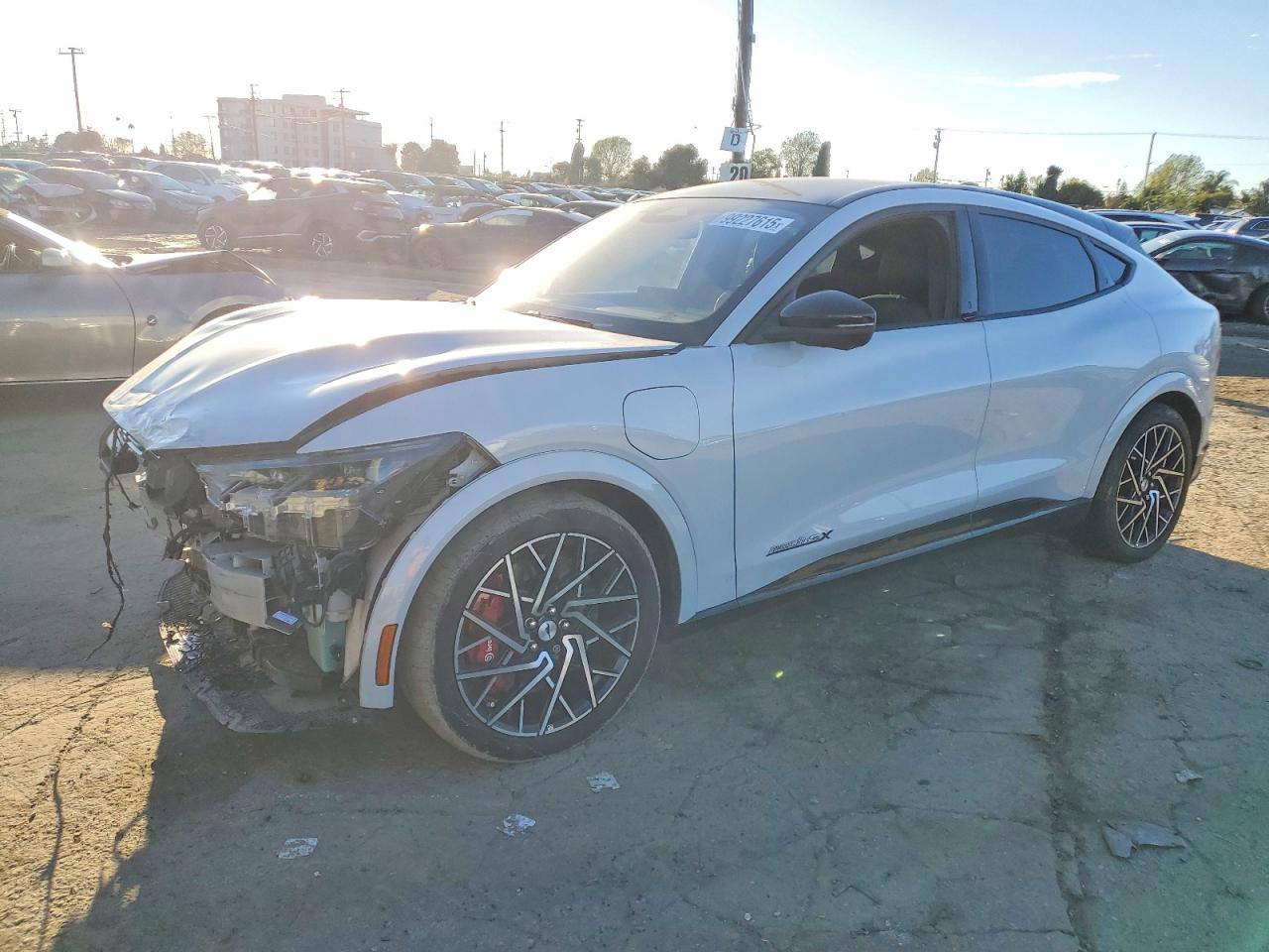 FORD MUSTANG MACH-E 2023