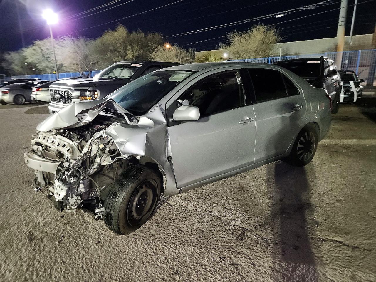 TOYOTA YARIS 2008
