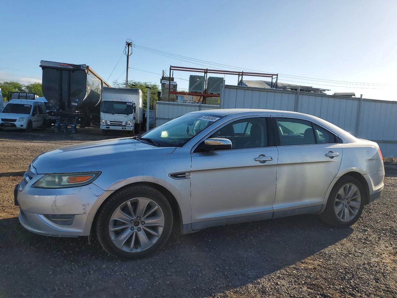 FORD TAURUS 2011