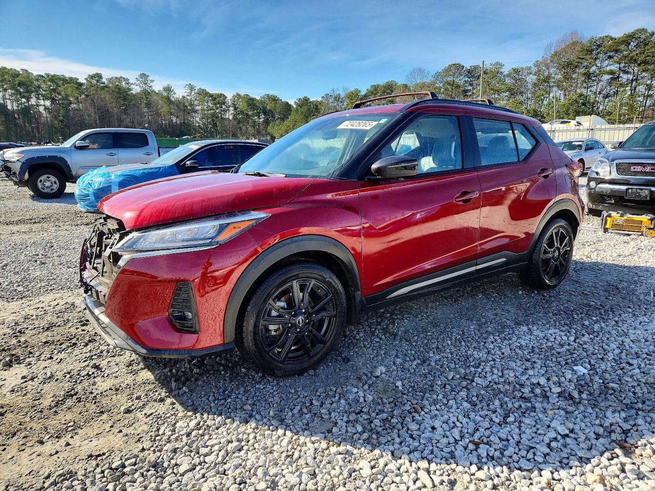 NISSAN KICKS 2023