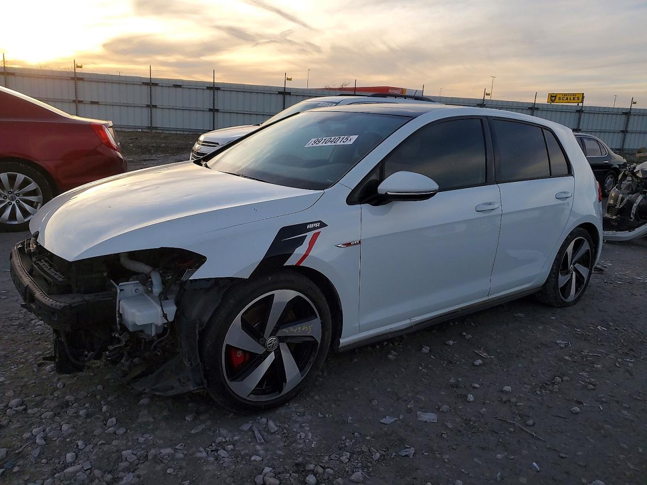 VOLKSWAGEN GTI 2019