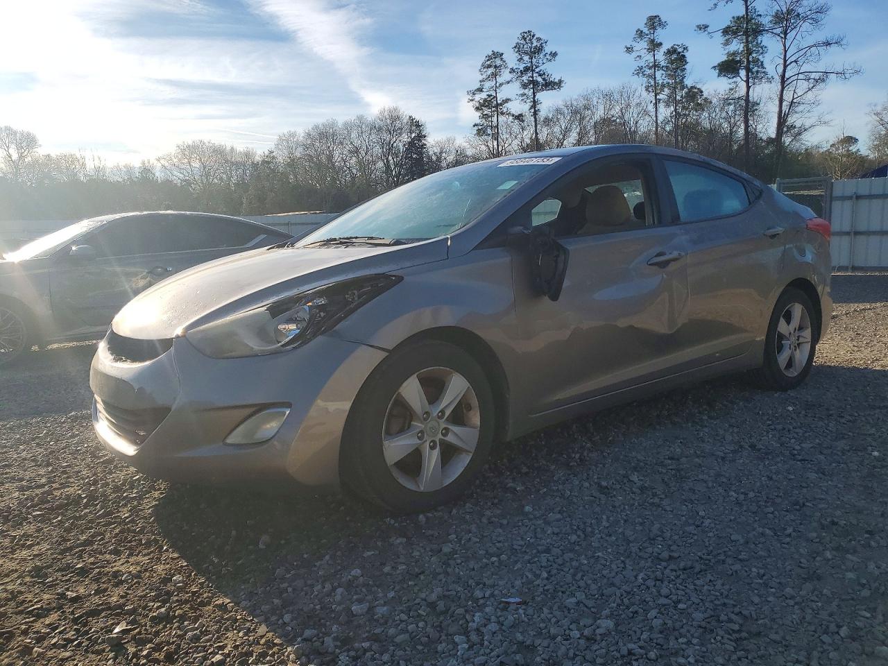 HYUNDAI ELANTRA 2013