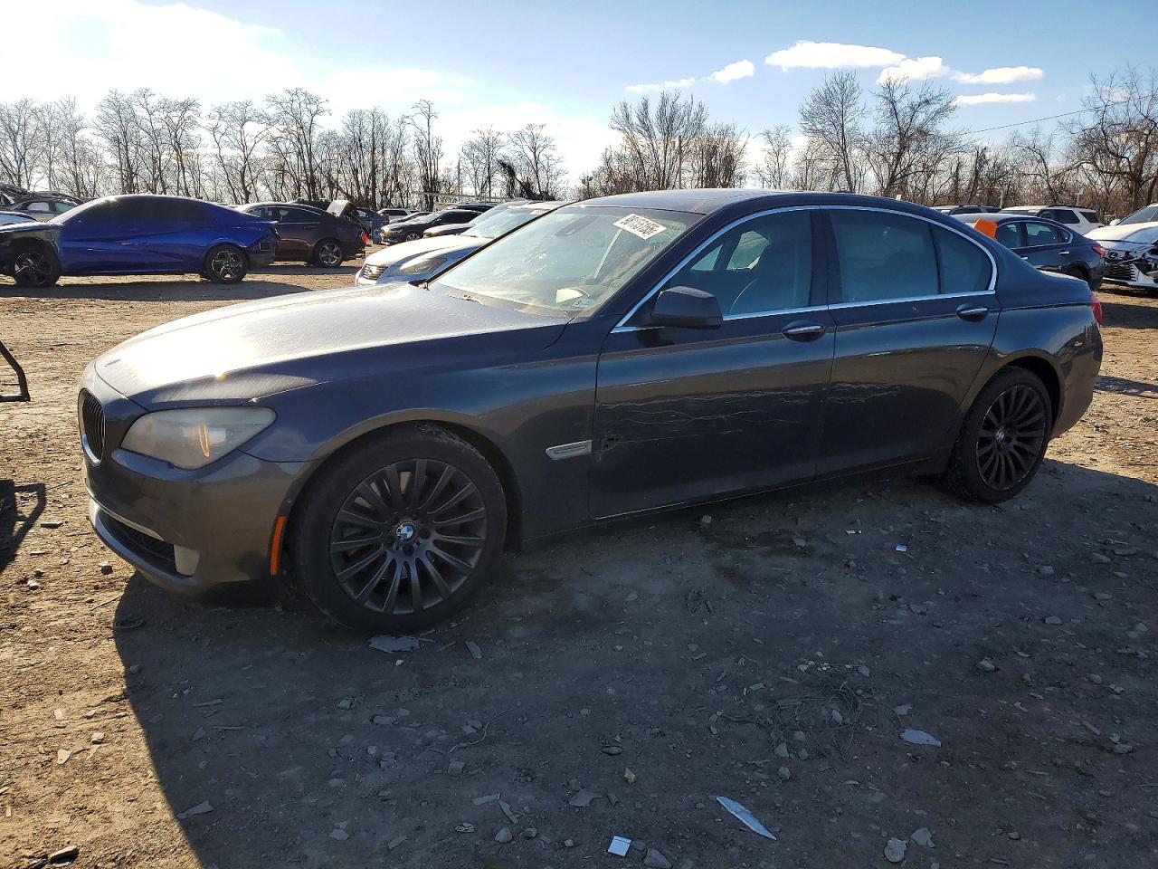 BMW 750 2012