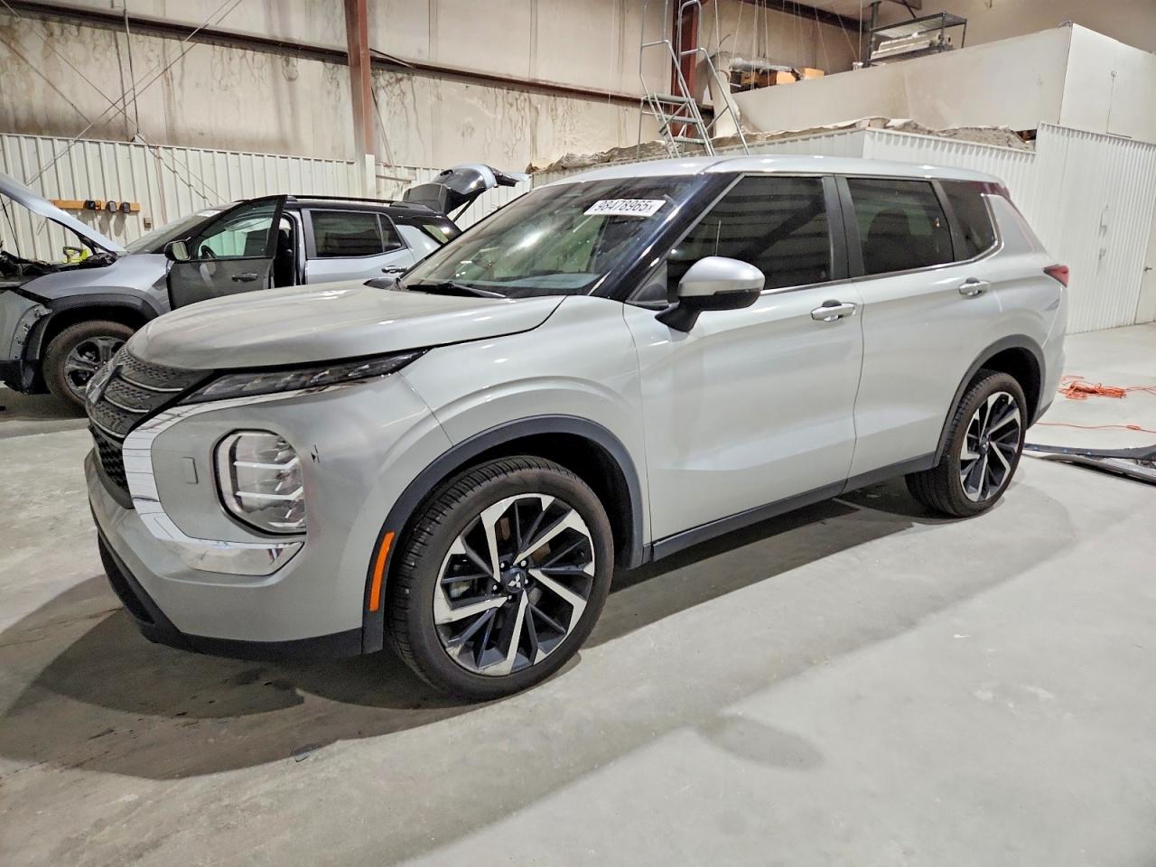 MITSUBISHI OUTLANDER 2022