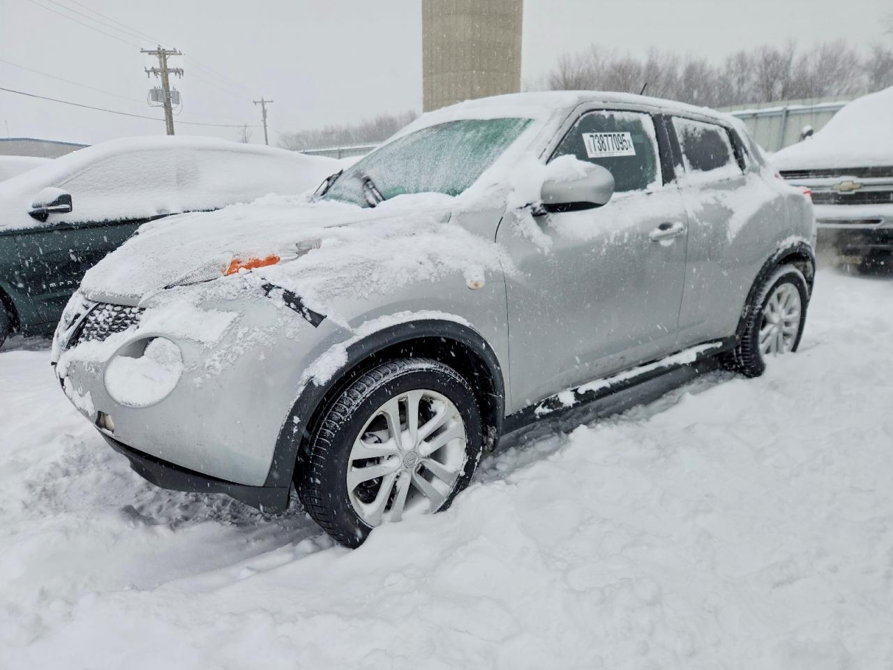 NISSAN JUKE 2011