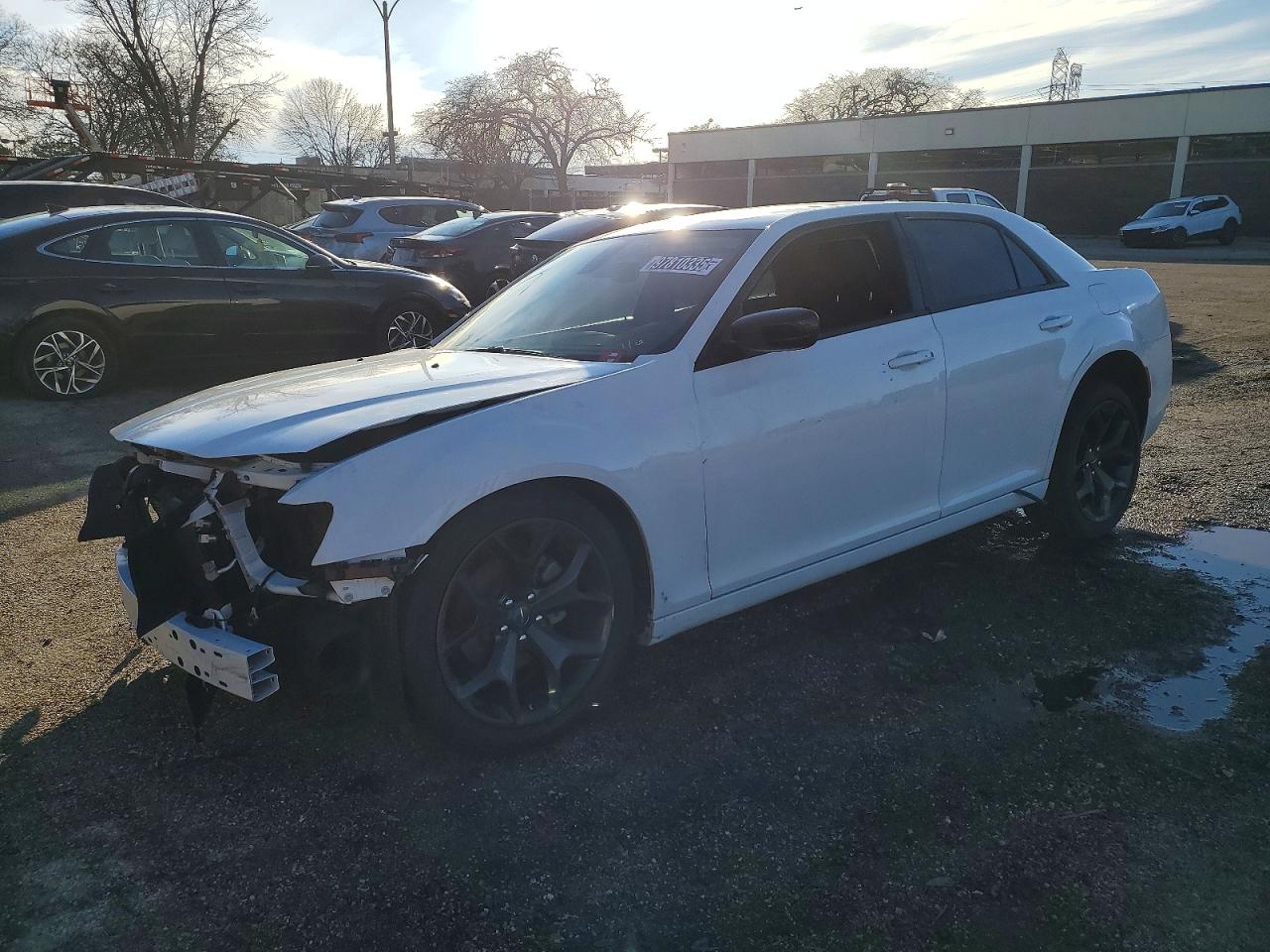 CHRYSLER 300 TOURIN 2023