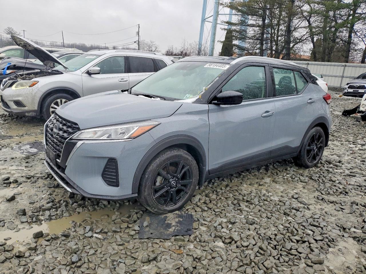 NISSAN KICKS 2023