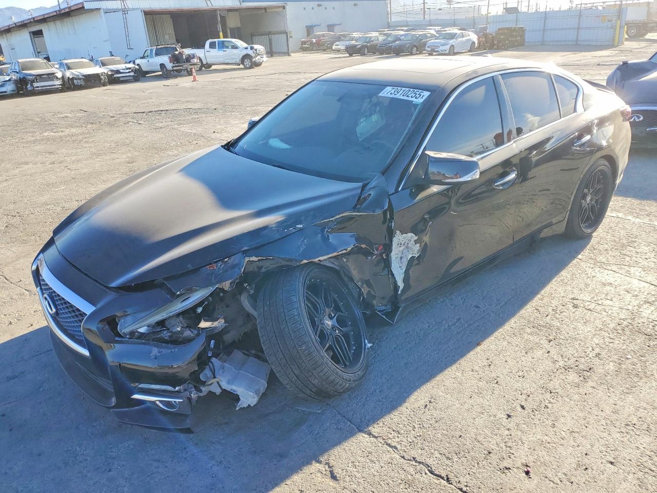 INFINITI Q50 2015
