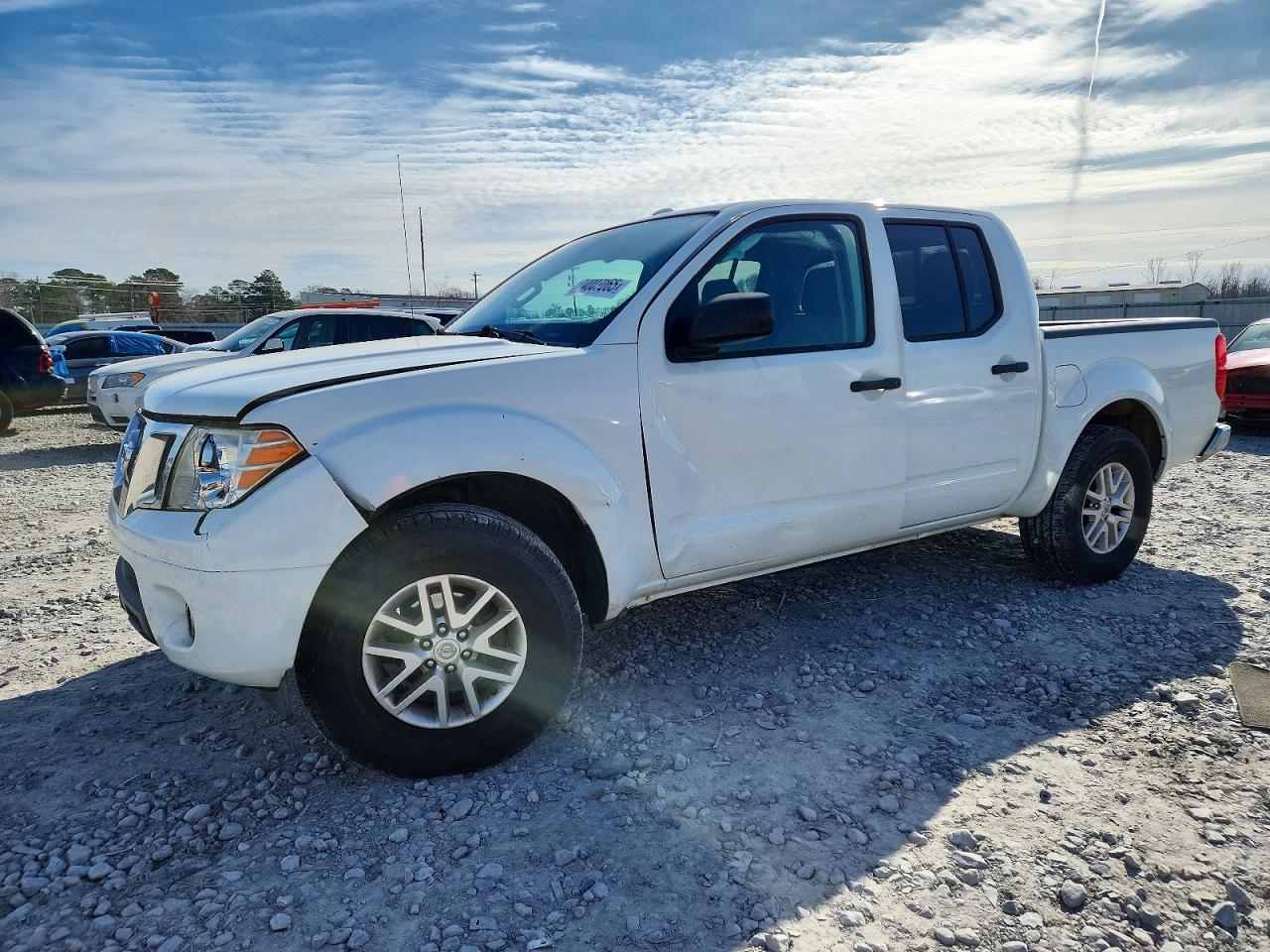 NISSAN FRONTIER 2015