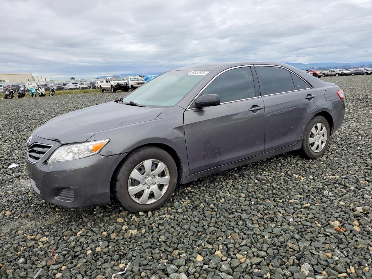 TOYOTA CAMRY BASE 2011
