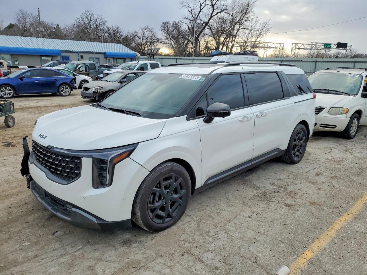 KIA CARNIVAL 2025