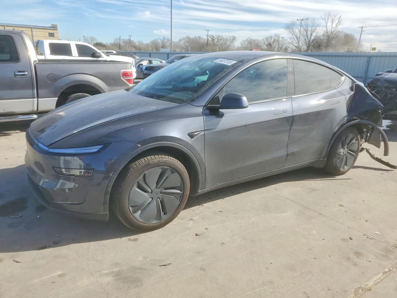 TESLA MODEL Y 2026