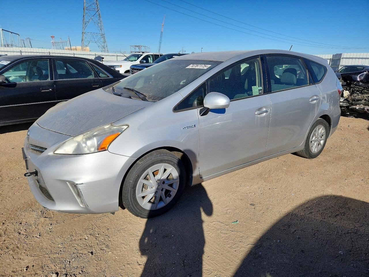TOYOTA PRIUS V 2012