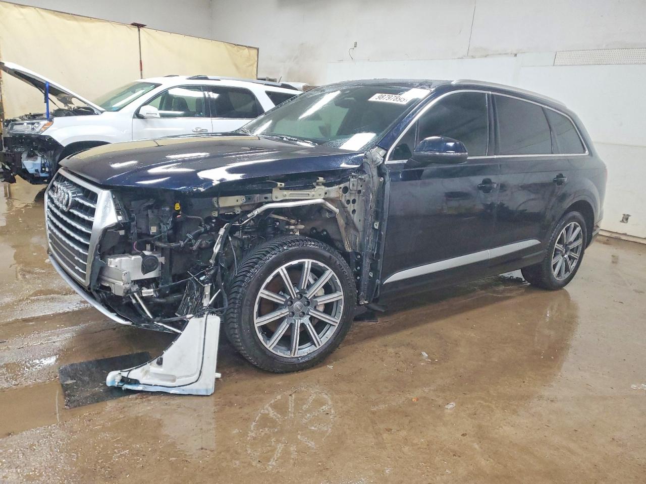 AUDI Q7 2018