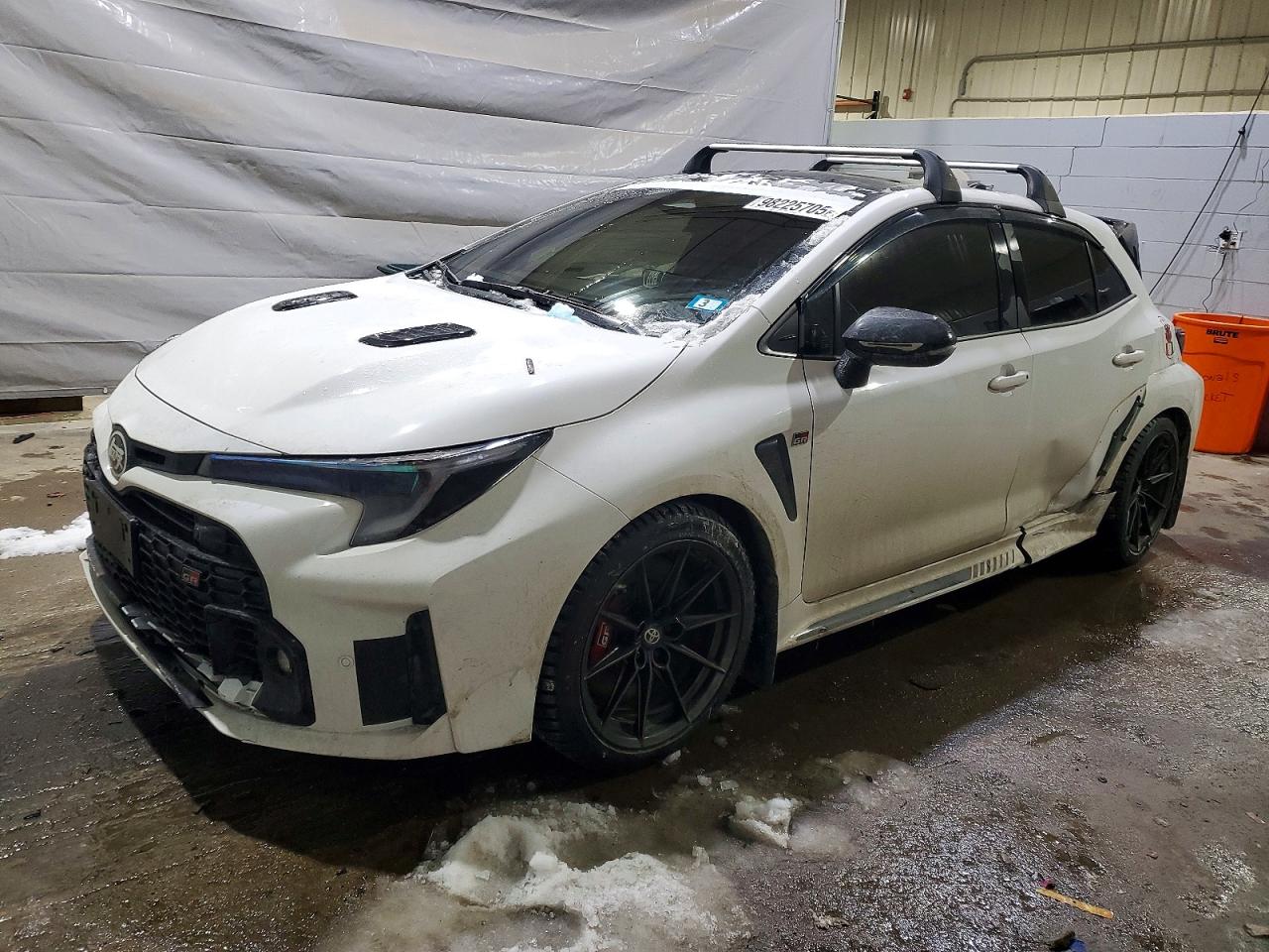 TOYOTA GR COROLLA 2024